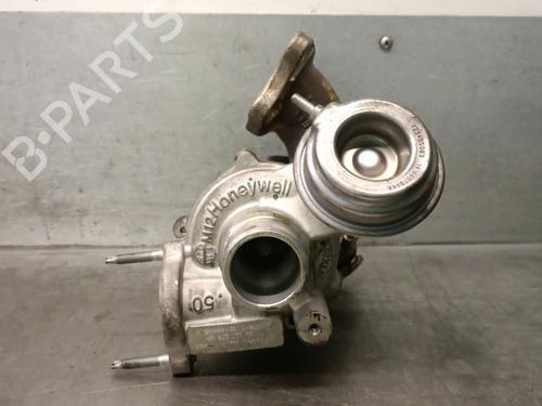 Turbolader/Kompressor für PEUGEOT 2008 I (CU_) 1.2 THP 110 / PureTech 110 (110 hp) 30832424