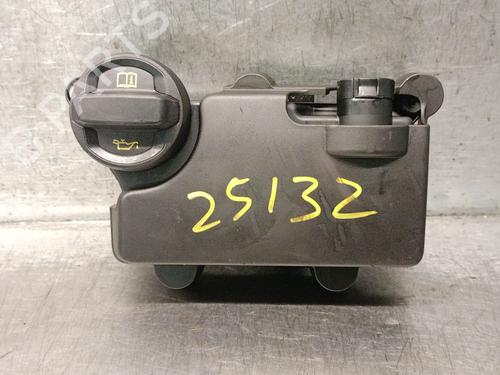 Ventildæksel Ventildæksel VW POLO VI (AW1, BZ1, AE1) 1.0 TSI (95 hp) 33832301 33832301