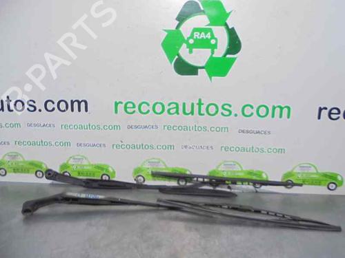 Used Front windshield wiper arm HYUNDAI LANTRA II (J-2) 1.9 D (68 hp) 3472812