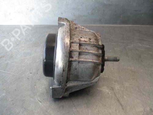 Used Engine mount BMW 3 Touring (E91) 318 d (143 hp) 8763003