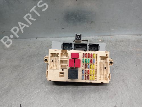 Used Fuse box FIAT STILO (192_) 1.9 D Multijet (100 hp) 8323498
