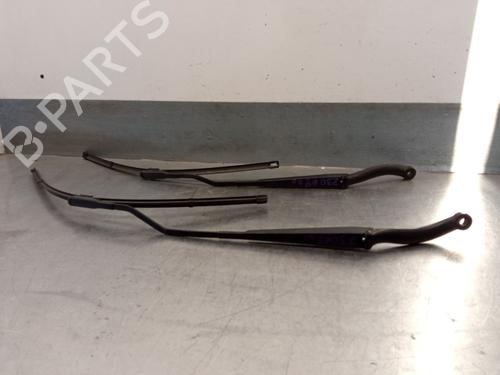 Used Front windshield wiper arm PEUGEOT 307 CC (3B) 2.0 16V (140 hp) 27249838