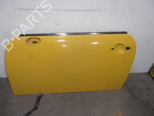 Used Left front door MINI MINI (R56) Cooper (120 hp) 17997868