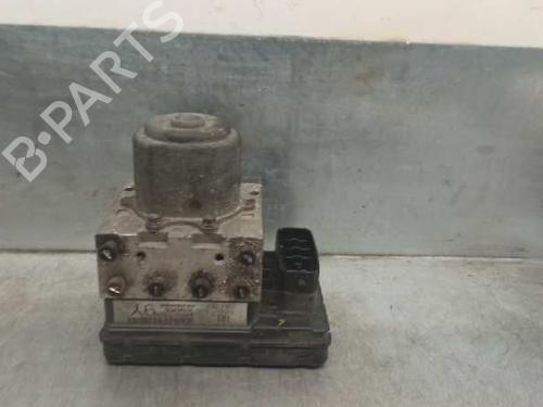 Used ABS pump TOYOTA COROLLA Verso (_E12_) 1.6 VVT-i (ZZE121_, ZZE121R) (110 hp) 7162815