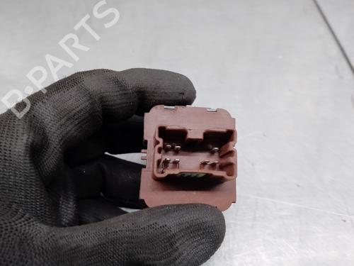 Left front window switch RENAULT CAPTUR I (J5_, H5_) 1.5 dCi 90 (J5N4, J5M5, J5MW, J5M6, J5AL, J5AJ) | BP15544193I27 