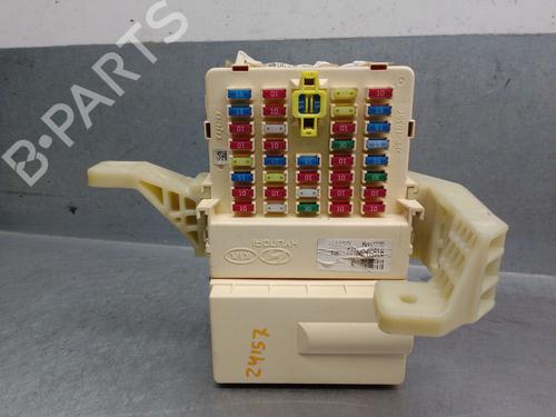 Used Fuse box HYUNDAI SONATA V (NF) 2.0 CRDi (150 hp) 30801620