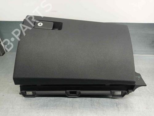 Used Glove box Glove box 11768124 11768124