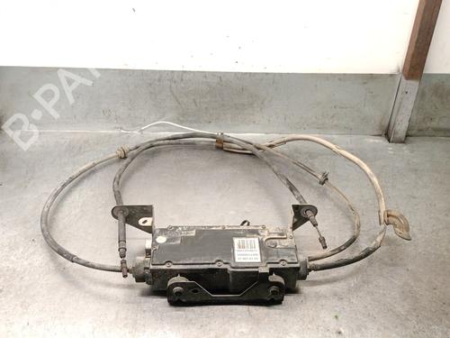 Frein à main électrique RENAULT ESPACE IV (JK0/1_) 2.0 dCi (JK03, JK04, JK1C, JK1G, JK1J, JK1K) (173 hp) 29394097