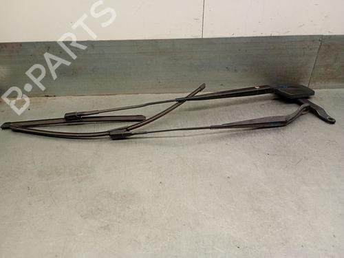 Used Front windshield wiper arm MERCEDES-BENZ V-CLASS (W447) V 220 CDI / d (447.811, 447.813, 447.815) (163 hp) 27669679