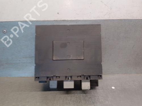 Fuse box VW GOLF V (1K1) 1.9 TDI | BP39028556E1 - Image 2