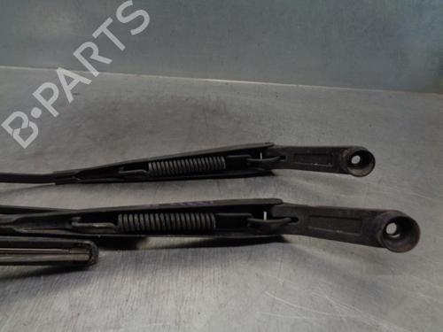 Front windshield wiper arm SUZUKI GRAND VITARA I Open Off-Road Vehicle (GT)  | BP13048841C143 