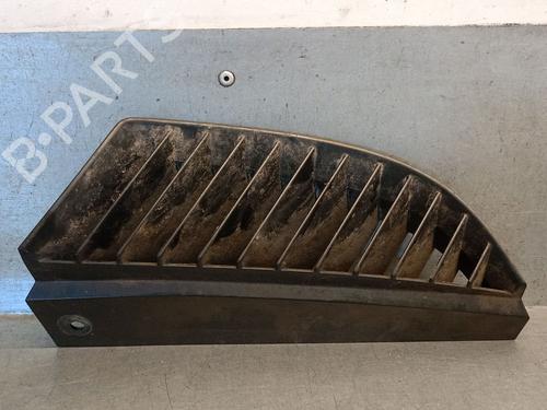 Grelha Grelha MITSUBISHI COLT VI (Z3_A, Z2_A) 1.5 DI-D (Z39A) (95 hp) 35944285 35944285
