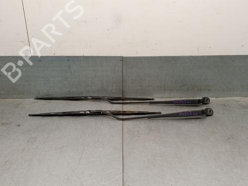 Vindspejlsviskerarm RENAULT MEGANE I (BA0/1_) 1.9 dTi (BA08, BA0N) (98 hp) 31144597