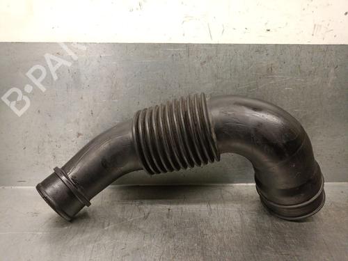Used Pipe TOYOTA YARIS (_P9_) 1.4 D-4D (NLP90_, NLP90R) (90 hp) 28123652