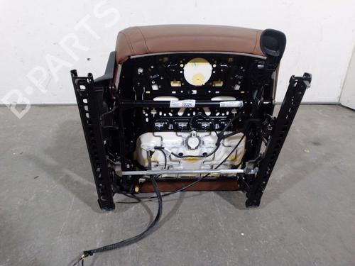 Sæde højre fortil AUDI Q3 (F3B) 35 TDI | BP30007155C16 