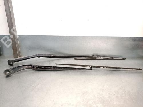 Front windshield wiper arm KIA SORENTO III (UM) 2.2 CRDi | BP27476899C143 