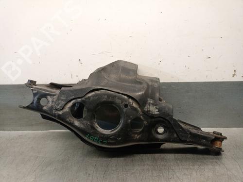 Højre bagtil bærearm LEXUS NX (_Z1_) 300h AWD (AYZ15_) (155 hp) 30001008