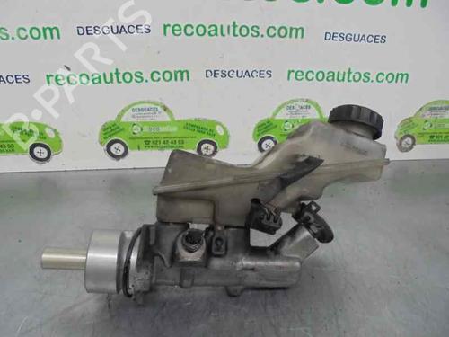 Used Brake master cylinder TOYOTA AVENSIS Estate (_T25_) 2.0 D-4D (CDT250_, CDT250R) (116 hp) 2313423
