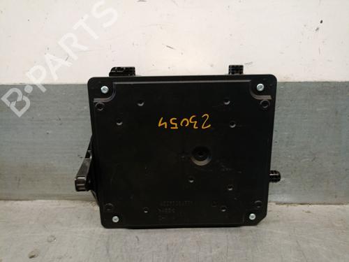 Fuse box RENAULT MEGANE III Hatchback (BZ0/1_, B3_) 1.6 16V (BZ1B, BZ1H) | BP27204703E1 