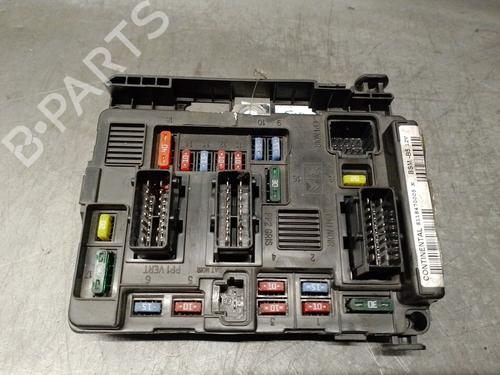 Fuse box CITROËN C5 I (DC_) 2.0 HDi (DCRHZB, DCRHZE) | BP33951583E1 - Image 3