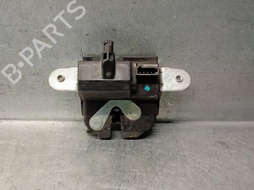 Used Tailgate lock OPEL CORSA E (X15) 1.3 CDTI (08, 68) (75 hp) 27577549