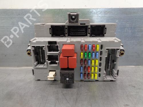 Used Fuse box Fuse box FIAT CROMA (194_) 1.9 D Multijet (194AXC1B, 194AXC12) (150 hp) 13611670 13611670