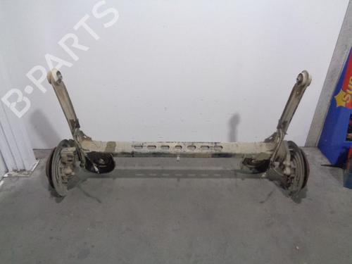 Used Rear axle NISSAN PRIMASTAR Van (X83) [2002-2025]  10682226
