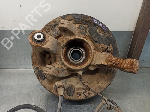Used Left rear steering knuckle LAND ROVER FREELANDER I (L314) 2.0 Td4 4x4 (112 hp) 13210633