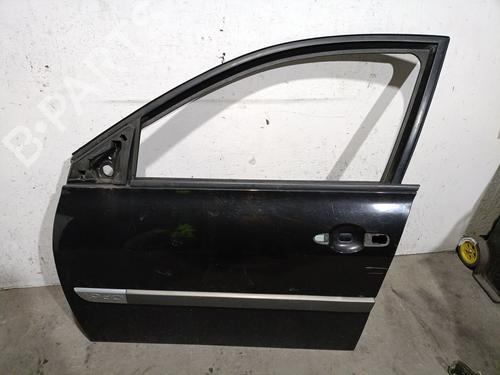 left-front-door-renault-megane-ii-bm01_-cm01_-2001-2002-2003-2004-2005-2006-2007-2008-2009-2010-2011-2012-31711046 main image