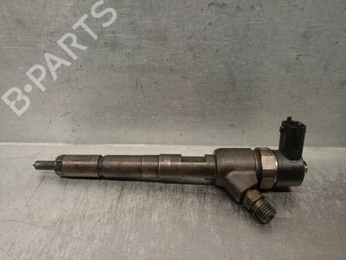 Used Injector OPEL CORSA C (X01) 1.3 CDTI (F08, F68) (70 hp) 31130890