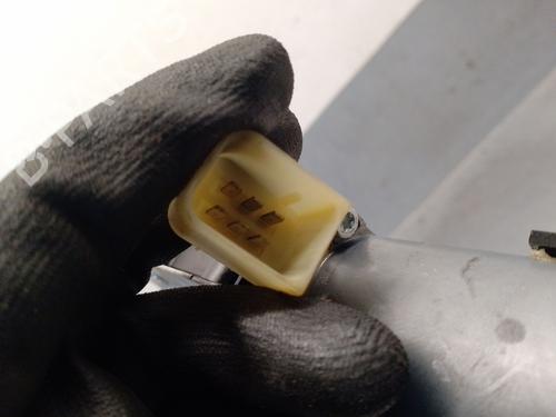 Front right window mechanism VOLVO V70 II (285) 2.4 | BP30834006C23