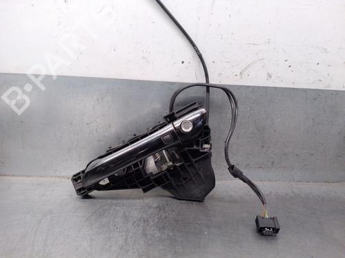 front-left-exterior-door-handle-mercedes-benz-m-class-w164-2005-2006-2007-2008-2009-2010-2011-2012-36433047 main image