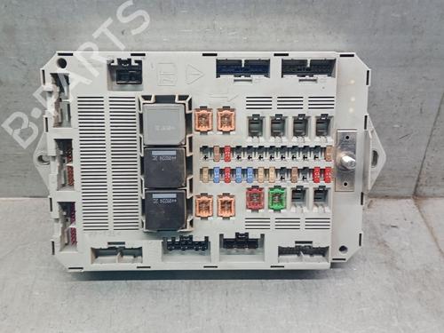 Used Fuse box Fuse box JAGUAR XF I (X250) 3.0 D (275 hp) 34403148 34403148