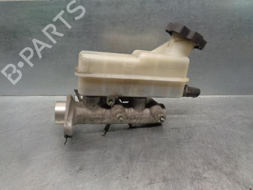 Brake master cylinder HYUNDAI H-1 / STAREX Bus (A1) 2.5 TCi | BP8902435M77 