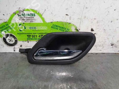 Venstre bagtil invendig håndtag BMW 5 (E39) 528 i (193 hp) 4882550