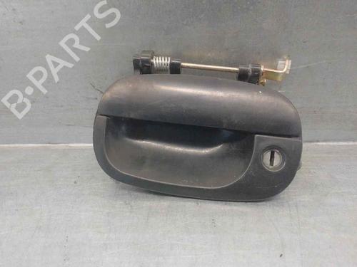 Used Front left exterior door handle HYUNDAI H-1 Van (A1) 2.5 TD (80 hp) 18030763