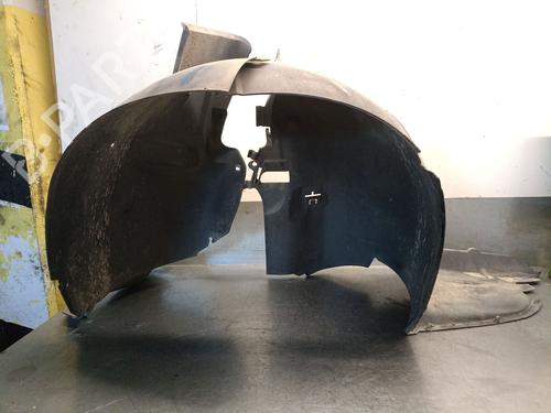 Wheel arch PEUGEOT 406 (8B) 2.0 HDI 110 9638831780 | 7120X1