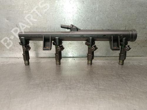 Used Injection rail Injection rail 39503733 39503733