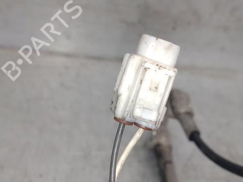 Used Right front steering knuckle Right front steering knuckle SUZUKI SWIFT III (MZ, EZ) 1.3 DDiS (RS413D) (69 hp) 32190946 32190946