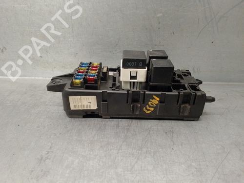 Used Fuse box VOLVO S40 I (644) 1.6 (109 hp) 15801718