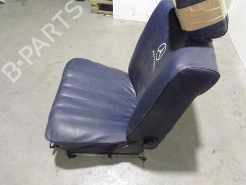 Right front seat MERCEDES-BENZ 123 Saloon (W123) 240 D (123.123) | BP7181147C16 