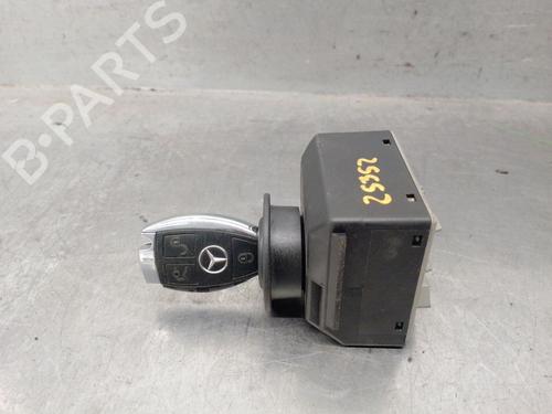 Ratlås/Tændingslås Ratlås/Tændingslås MERCEDES-BENZ E-CLASS (W212) E 200 CDI / BlueTEC (212.005, 212.006) (136 hp) 34339778 34339778