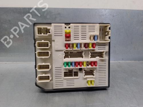 Used Fuse box RENAULT MEGANE III Grandtour (KZ0/1) 1.5 dCi (KZ1M, KZ1W, KZ0R) (106 hp) 16145617