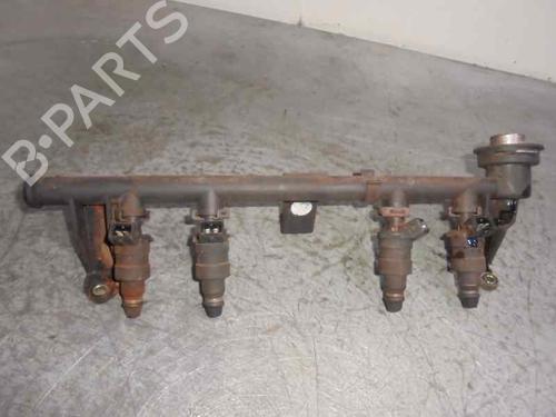 Used Injection rail Injection rail 2290455 2290455