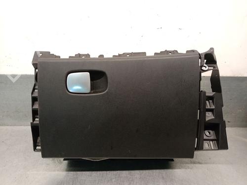 Boîte à gants FIAT 500L (351_, 352_) 1.3 D Multijet (199LXY1A, 199LXY11) (84 hp) 31921185