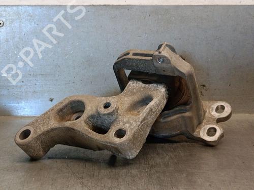 Used Engine mount Engine mount OPEL VIVARO B Van (X82) 1.6 CDTI (05) (121 hp) 36531161 36531161