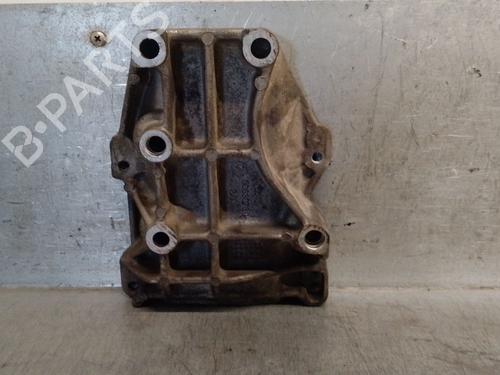 Used Engine mount Engine mount FIAT STILO (192_) 1.9 JTD (192_XE1A) (115 hp) 34194711 34194711
