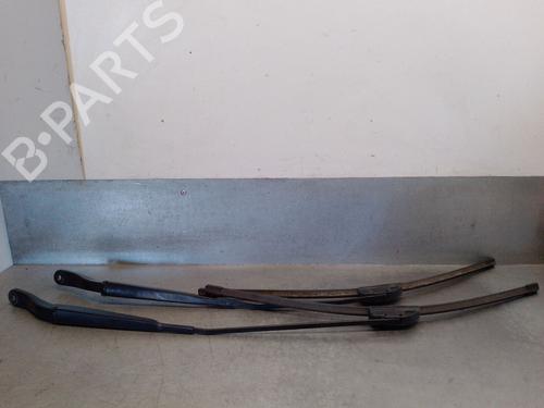 Used Front windshield wiper arm Front windshield wiper arm 37535916 37535916
