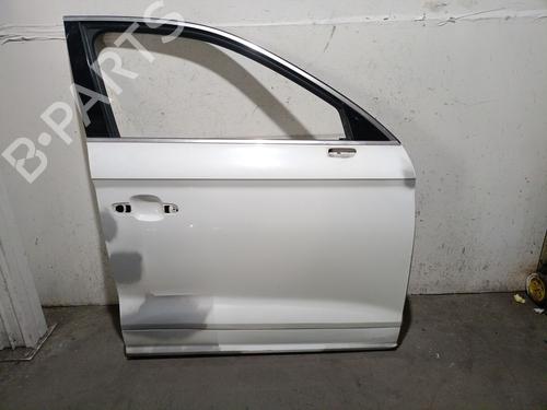 Used Right front door Right front door 39451819 39451819