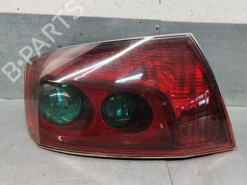 Used Left taillight Left taillight PEUGEOT 407 (6D_) 2.0 HDi 135 (6DRHRH, 6DRHRE, 6DRHRG, 6DRHRJ) (136 hp) 40013184 40013184
